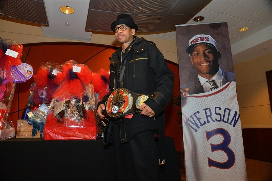 集体破防，火箭记者崩溃发文：现在都气得说不出话来