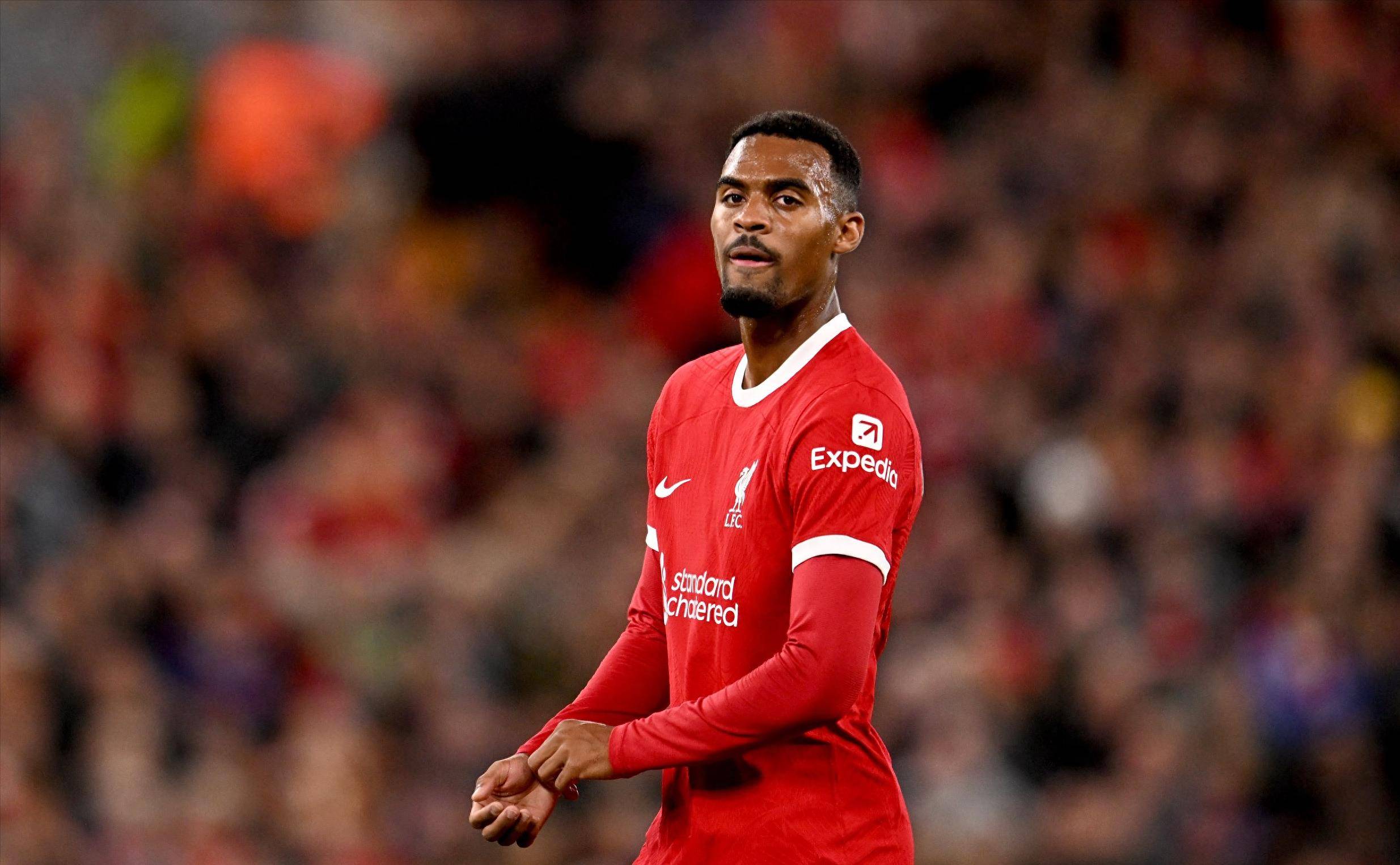 北汽憾负广厦 曾凡博四分难扛大旗 王非点评一针见血 张镇麟无辜中招