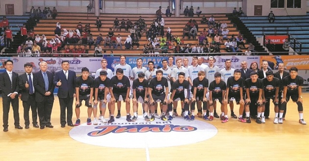 国足世预赛告急，归化球员消失， 本土小将逆袭上位！