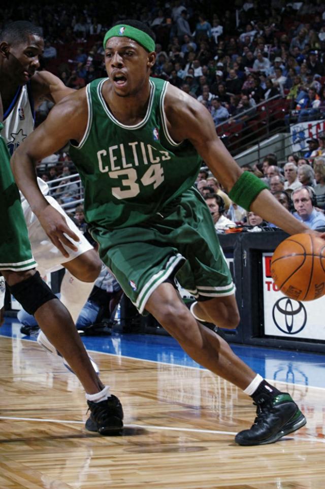 曼联换帅代价恐高达5000万，冬窗已难再买人！穆帅评价阿莫林下课