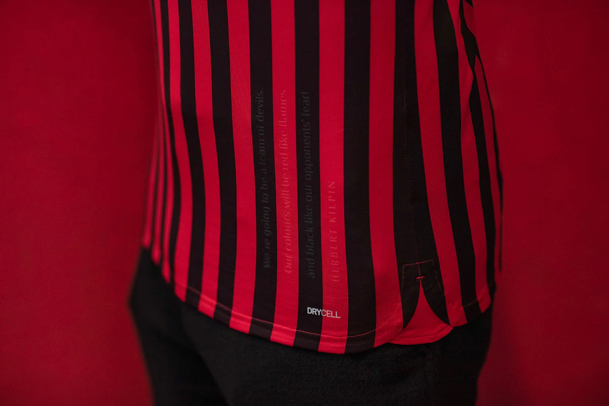 复刻利物浦经典战术！德国队巧借角球破意大利防