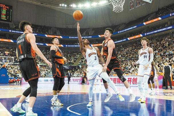 大胜！杜兰特30+2波神大爆发，布朗24+5布克认清现实，绿凯创纪录