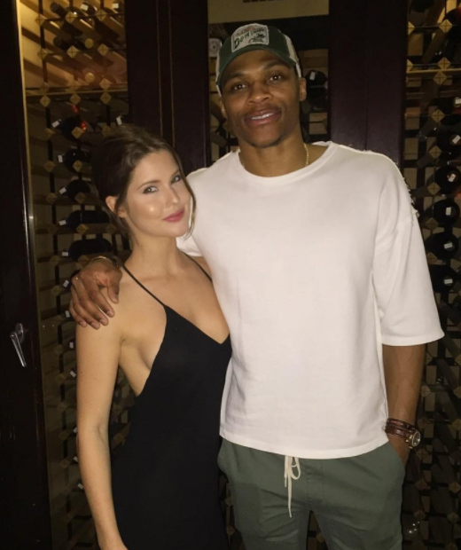 于根伟：下半年已经在推动明年引援；门票售罄体现我们的成功