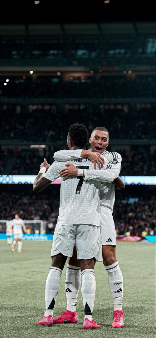 瓜帅：梅西最大特点就是简单，我喜欢谢尔基的天赋但他要学习