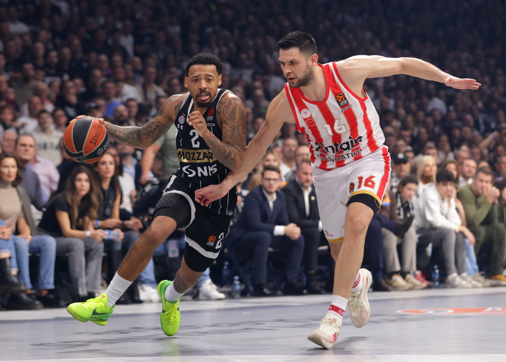 普荷斯在 2017 年击出生涯第 600 支本垒打，确立了其当代第一右打者的历史地位