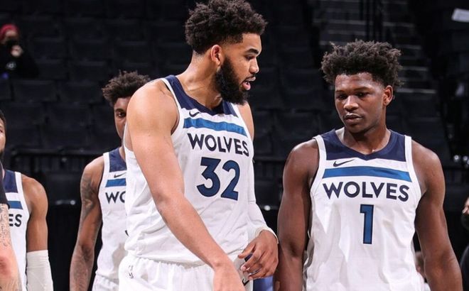 3-2！意大利女排豪取11连胜 埃格努+安娃轮番轰炸 瓦尔加斯26分难救主